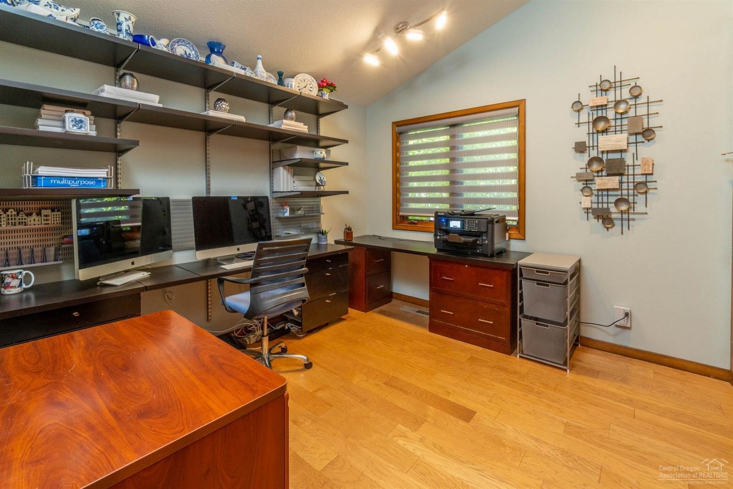 Broken Top - Residential