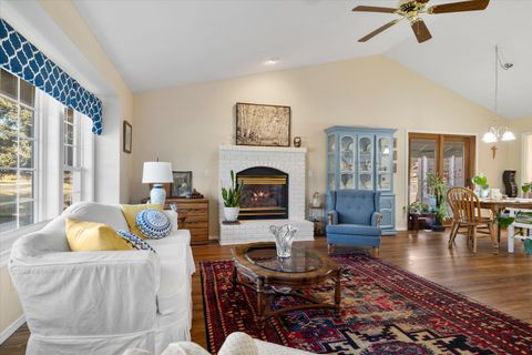 Tiny photo for 2365 NE Lakeridge Drive, Bend, OR 97701 (MLS # 220214913)