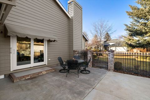 Tiny photo for 2365 NE Lakeridge Drive, Bend, OR 97701 (MLS # 220214913)