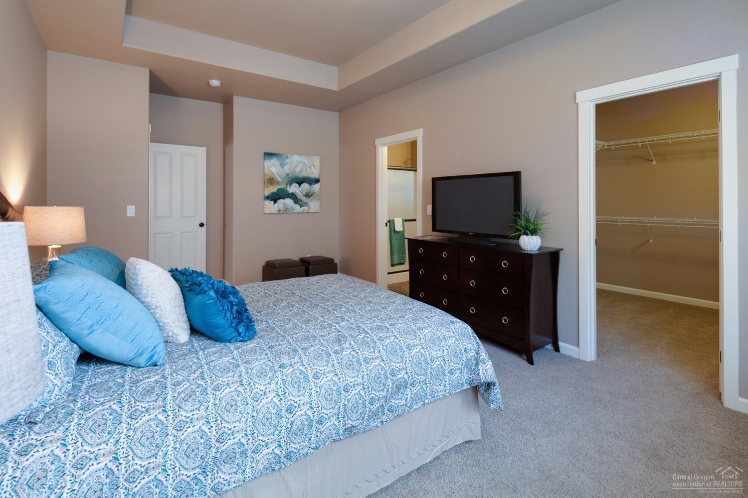 Kian Canyon - Residential