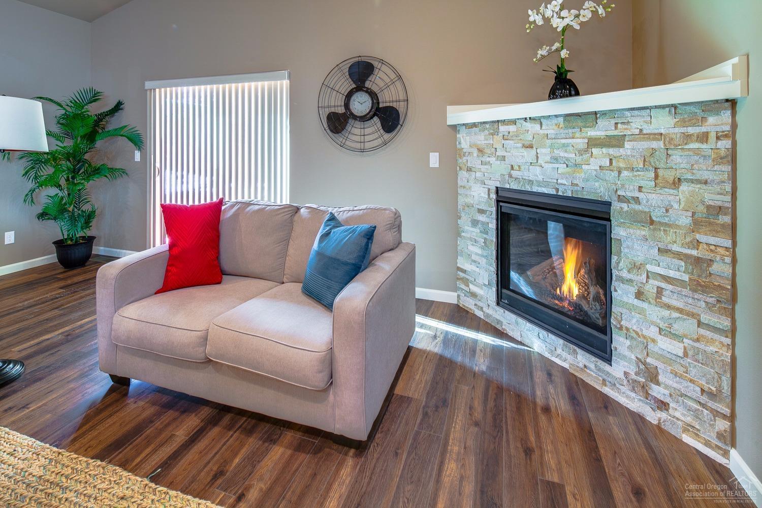 Kian Canyon - Residential