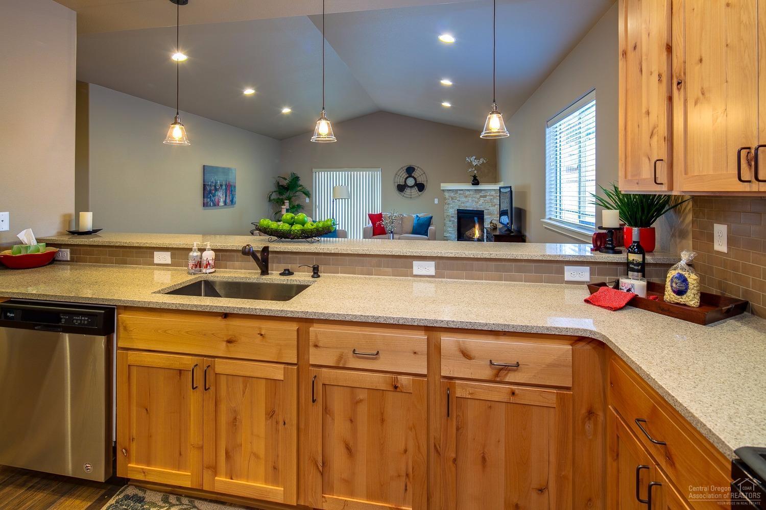 Kian Canyon - Residential