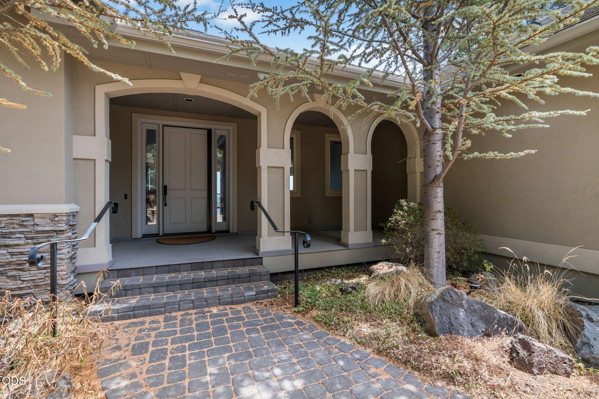 1166 NW Redfield Circle