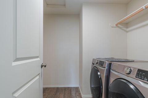 Tiny photo for 1759 Carrera Circle, Medford, OR 97504 (MLS # 220210746)