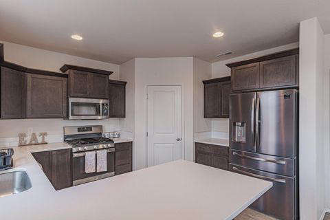 Tiny photo for 1759 Carrera Circle, Medford, OR 97504 (MLS # 220210746)