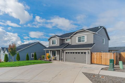 Tiny photo for 1759 Carrera Circle, Medford, OR 97504 (MLS # 220210746)