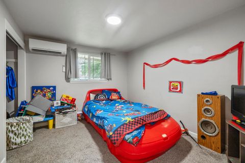 Tiny photo for 5714 Schiesel Avenue, Klamath Falls, OR 97603 (MLS # 220210670)