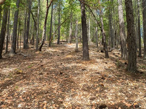 Tiny photo for 614 Thornbrook Drive, Merlin, OR 97532 (MLS # 220212207)