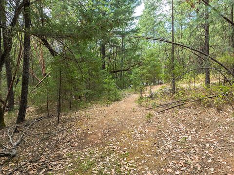 Tiny photo for 614 Thornbrook Drive, Merlin, OR 97532 (MLS # 220212207)