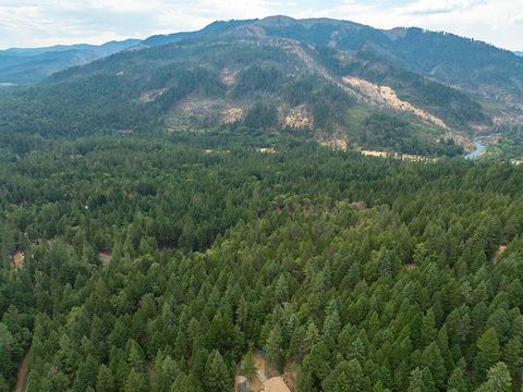 Tiny photo for 614 Thornbrook Drive, Merlin, OR 97532 (MLS # 220212207)