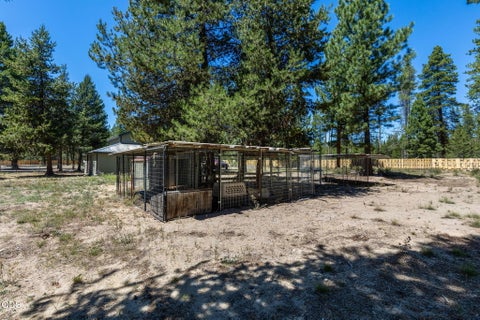Tiny photo for 150128 Paul Drive, La Pine, OR 97739 (MLS # 220225356)