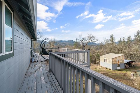 Tiny photo for 12594 McNeil Creek Road, Trail, OR 97541 (MLS # 220214205)