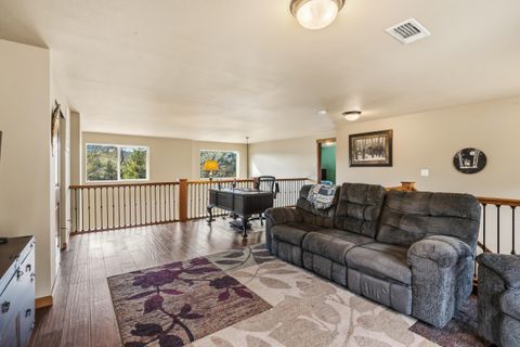 Tiny photo for 12594 McNeil Creek Road, Trail, OR 97541 (MLS # 220214205)
