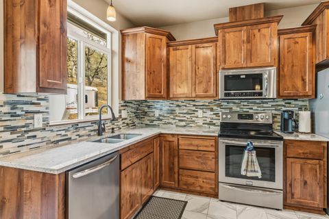 Tiny photo for 12594 McNeil Creek Road, Trail, OR 97541 (MLS # 220214205)