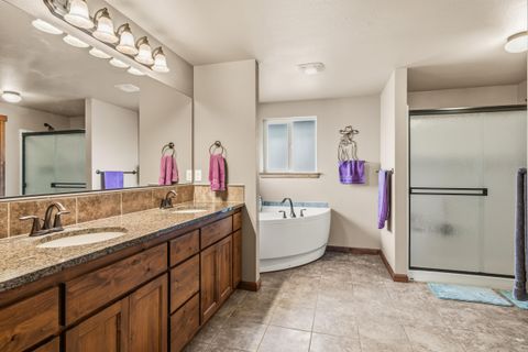 Tiny photo for 12594 McNeil Creek Road, Trail, OR 97541 (MLS # 220214205)