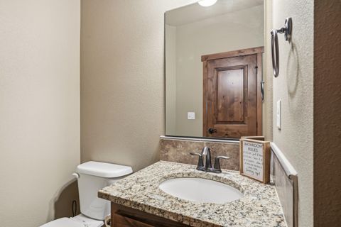 Tiny photo for 12594 McNeil Creek Road, Trail, OR 97541 (MLS # 220214205)