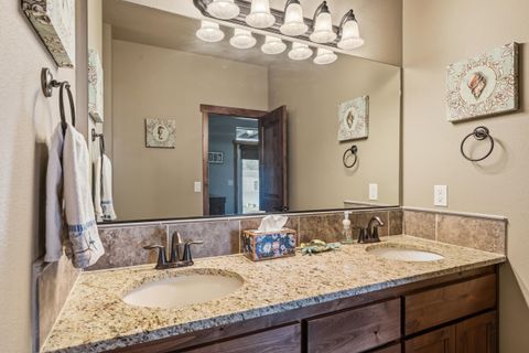 Tiny photo for 12594 McNeil Creek Road, Trail, OR 97541 (MLS # 220214205)