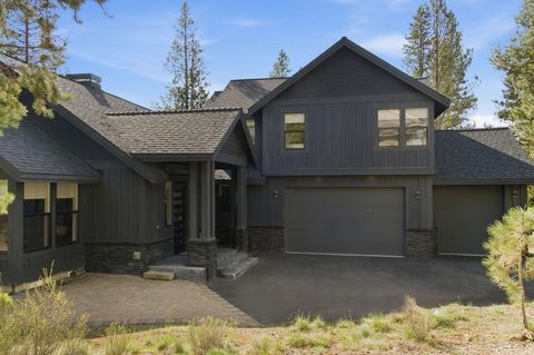 Tiny photo for 57752 Lassen Lane #9, Sunriver, OR 97707 (MLS # 220219571)