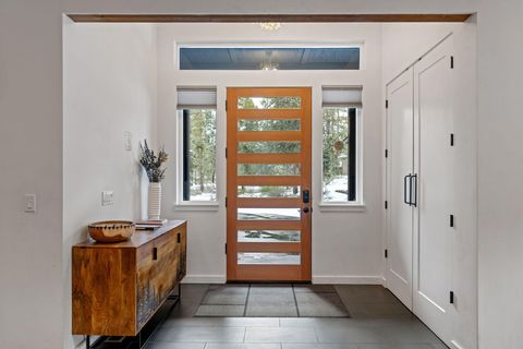 Tiny photo for 57752 Lassen Lane #9, Sunriver, OR 97707 (MLS # 220219571)
