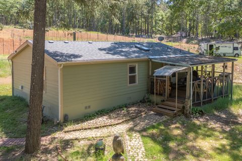 Photo of 1801 Holton Creek Road, Cave Junction, OR 97523 (MLS # 220221212)