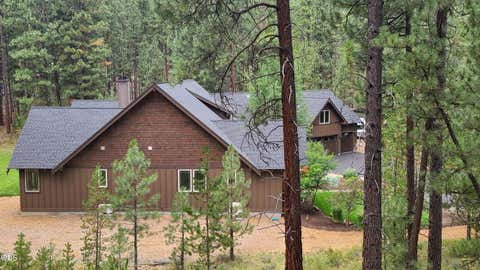 Tiny photo for 54937 Forest Lane, Bend, OR 97707 (MLS # 220224802)