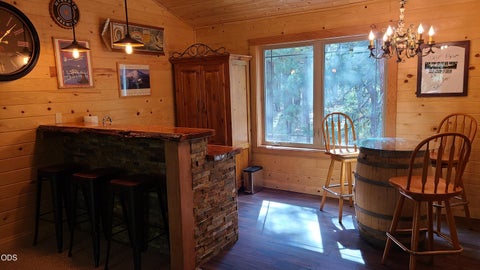 Tiny photo for 54937 Forest Lane, Bend, OR 97707 (MLS # 220224802)
