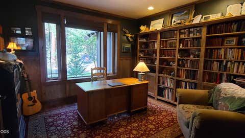 Tiny photo for 54937 Forest Lane, Bend, OR 97707 (MLS # 220224802)
