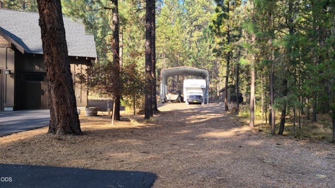 Tiny photo for 54937 Forest Lane, Bend, OR 97707 (MLS # 220224802)