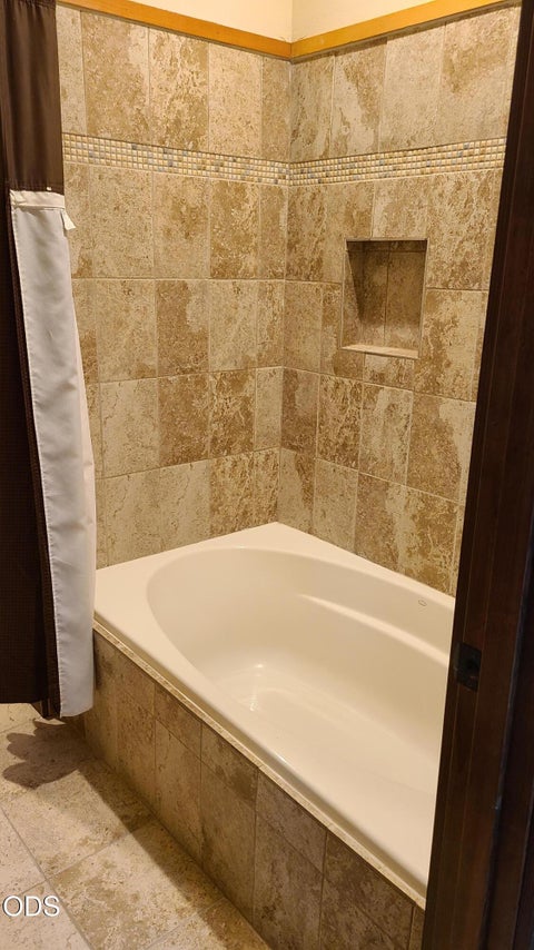 Tiny photo for 54937 Forest Lane, Bend, OR 97707 (MLS # 220224802)