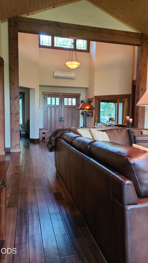 Tiny photo for 54937 Forest Lane, Bend, OR 97707 (MLS # 220224802)