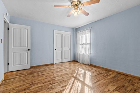 Tiny photo for 2500 Capital Avenue, Medford, OR 97504 (MLS # 220211109)