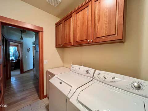 Tiny photo for 53556 Kokanee Way, La Pine, OR 97739 (MLS # 220225715)