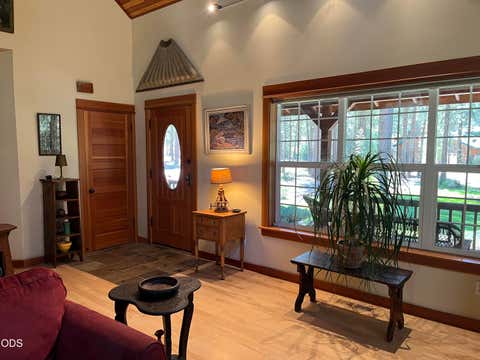 Tiny photo for 53556 Kokanee Way, La Pine, OR 97739 (MLS # 220225715)