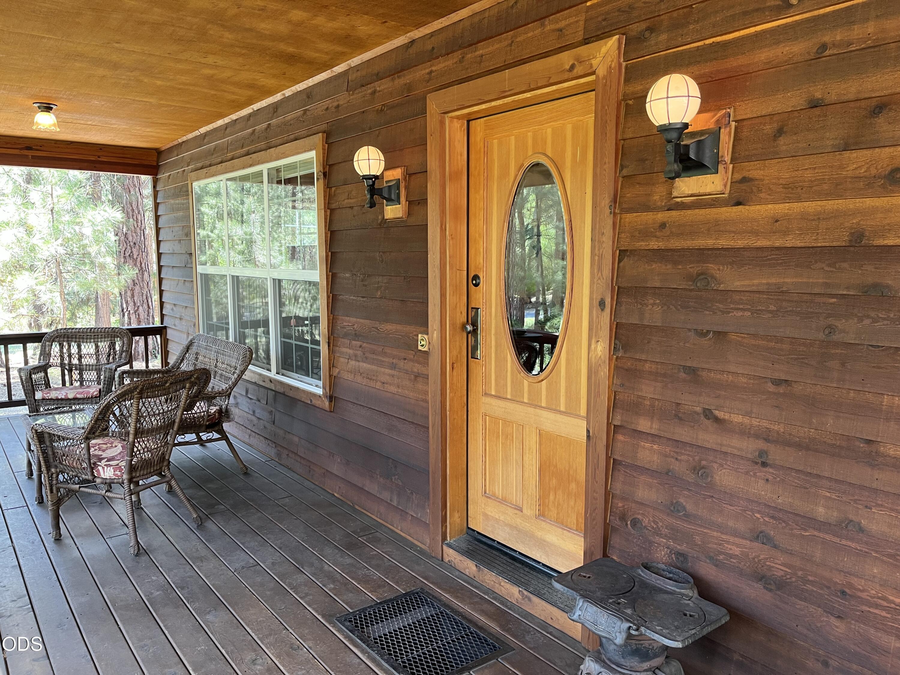 53556 Kokanee Way