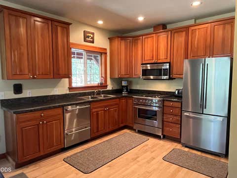 Tiny photo for 53556 Kokanee Way, La Pine, OR 97739 (MLS # 220225715)