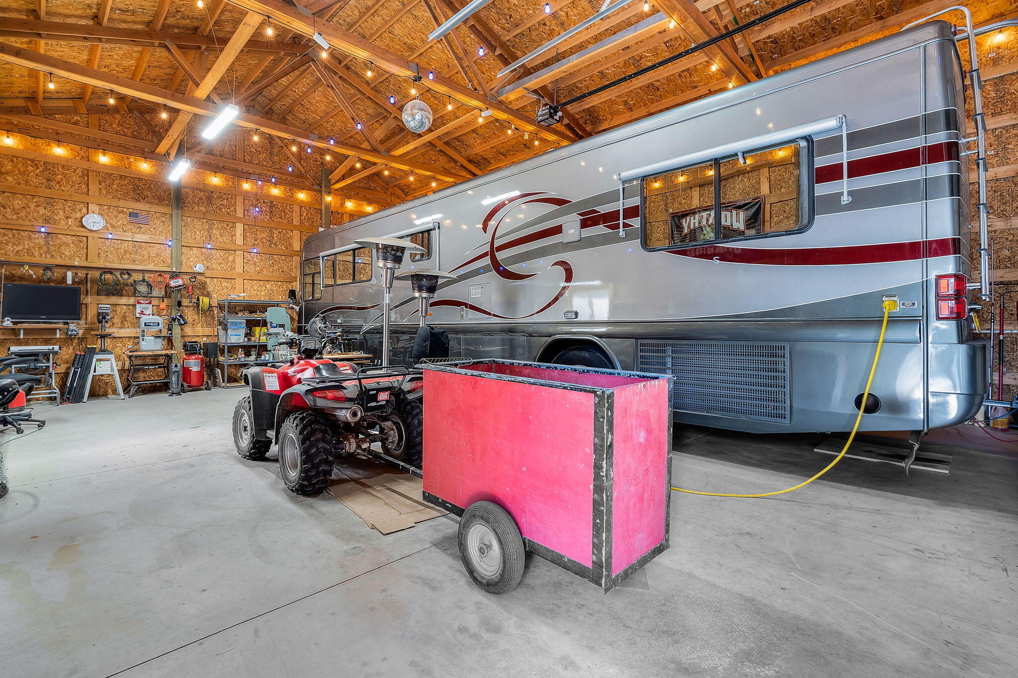 Crestridge Estate - Residential