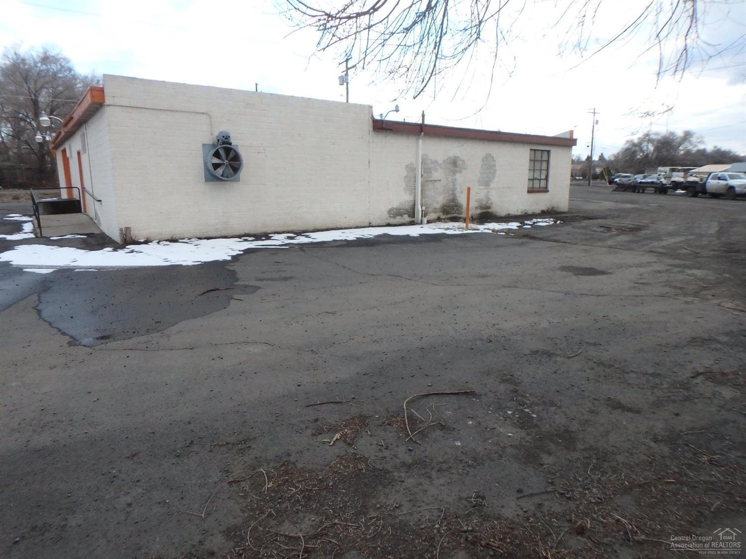 Railroad - Commercial Lease