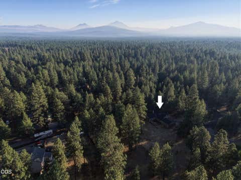 Tiny photo for 14907 Snafflebit, Sisters, OR 97759 (MLS # 220225405)