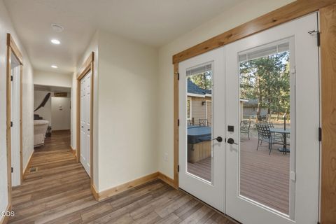 Tiny photo for 14907 Snafflebit, Sisters, OR 97759 (MLS # 220225405)