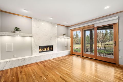 Tiny photo for 57692 Vine Maple Lane #17, Sunriver, OR 97707 (MLS # 220211986)