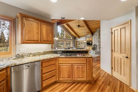 Tiny photo for 57692 Vine Maple Lane #17, Sunriver, OR 97707 (MLS # 220211986)