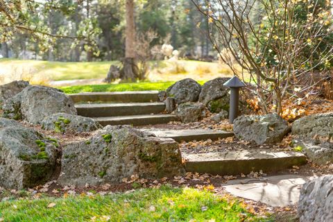 Tiny photo for 57692 Vine Maple Lane #17, Sunriver, OR 97707 (MLS # 220211986)