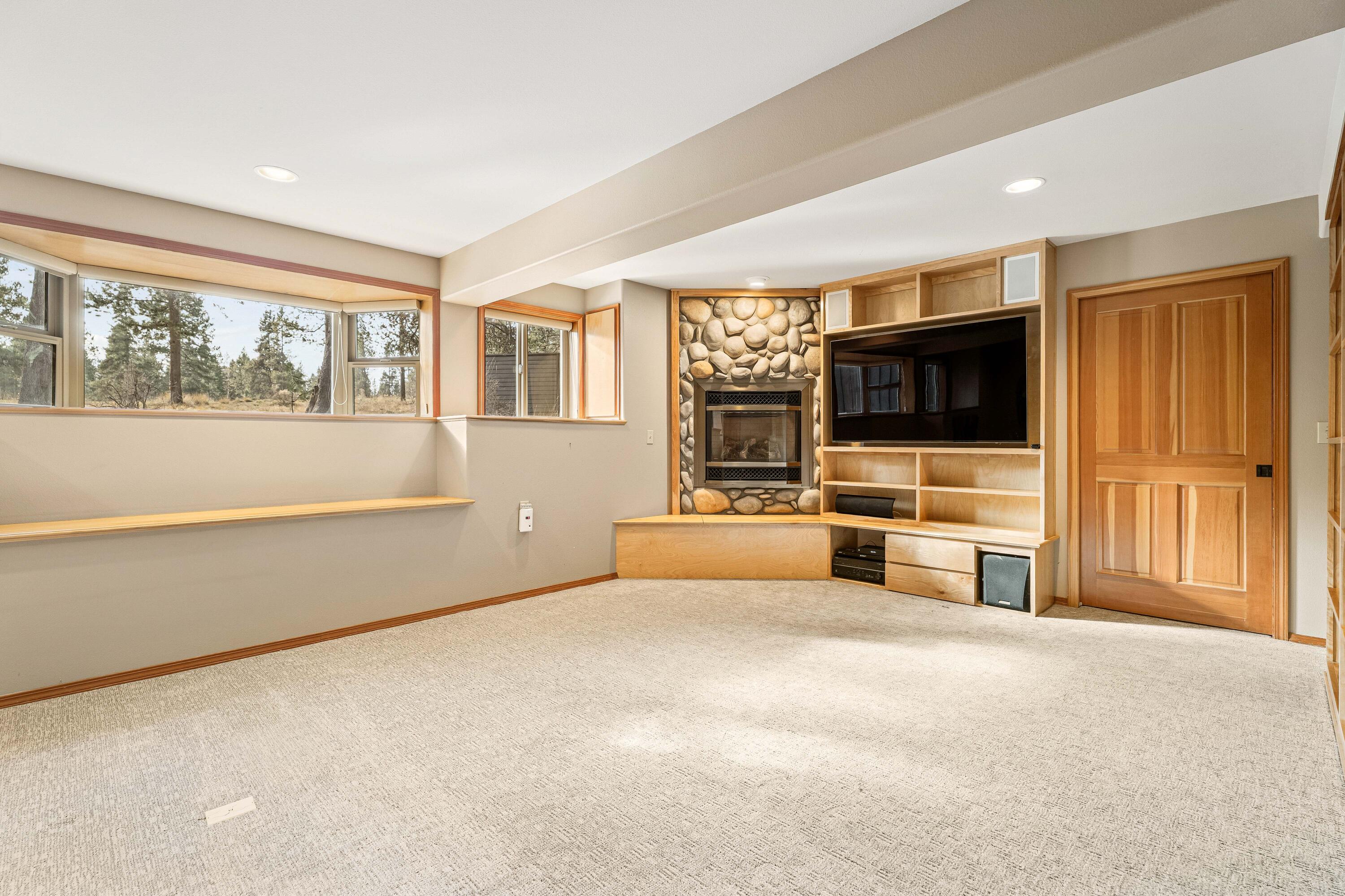 Fairway Crest Village - Residential