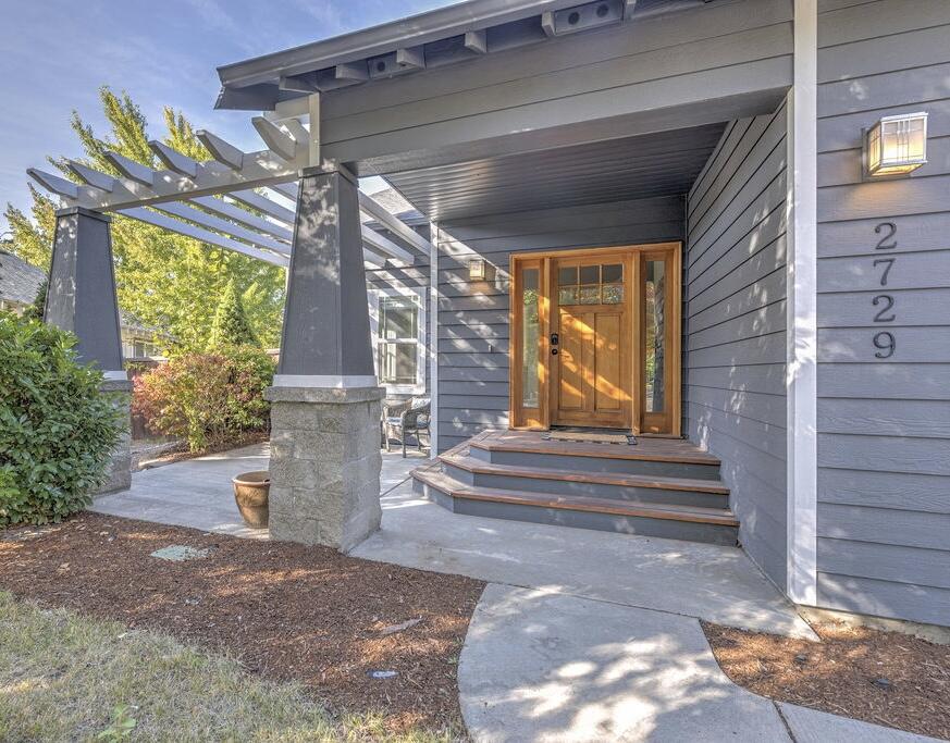 Oak Tree - Residential