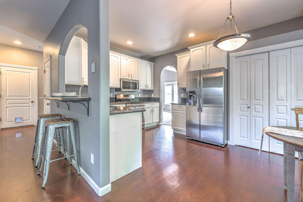 Oak Tree - Residential