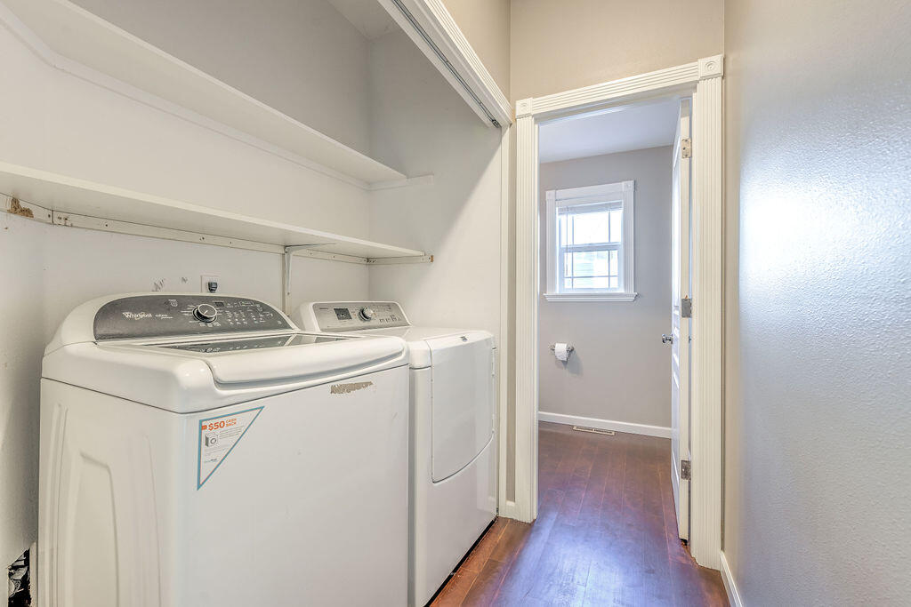 Oak Tree - Residential