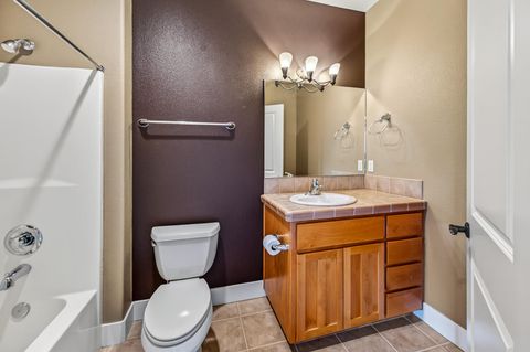 Tiny photo for 2729 NW Havre Court, Bend, OR 97703 (MLS # 220212364)