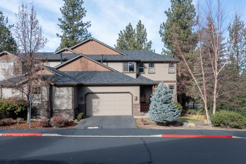 Tiny photo for 2729 NW Havre Court, Bend, OR 97703 (MLS # 220212364)