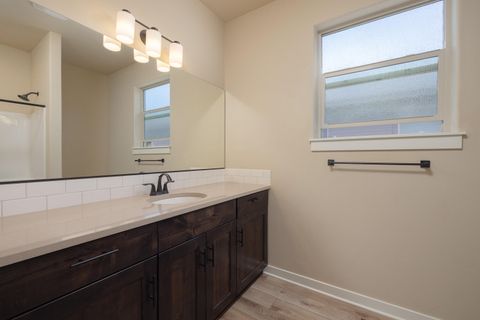 Tiny photo for 51844 Hollinshead Place, La Pine, OR 97739 (MLS # 220207423)