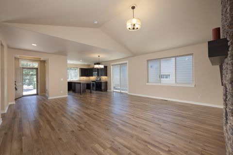 Tiny photo for 51844 Hollinshead Place, La Pine, OR 97739 (MLS # 220207423)